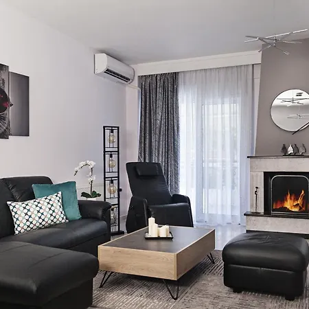 Dream Near Metro Station! * Salonic